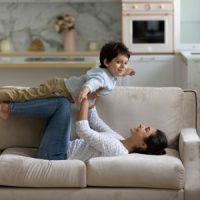 MomSonPlay